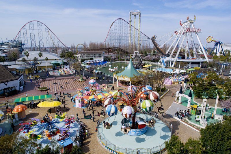 {The First Day} Enjoy playing and buying at the biggest amusement park in Japan!!
