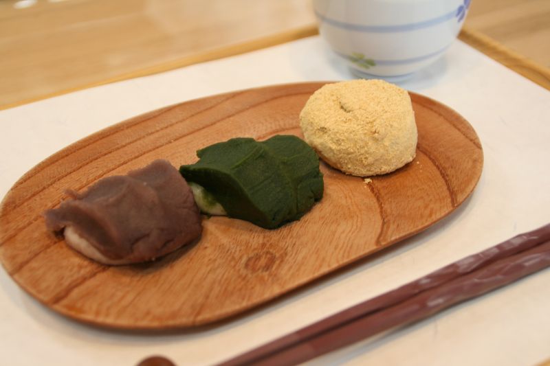 Walk the Mochi Kaido road like a traveler of old for a taste of Mie’s confectionery culture Part 2