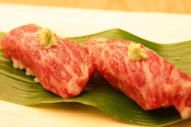 Nigiri sushi de carne veteada de vacuno matsusaka en Sushi-man