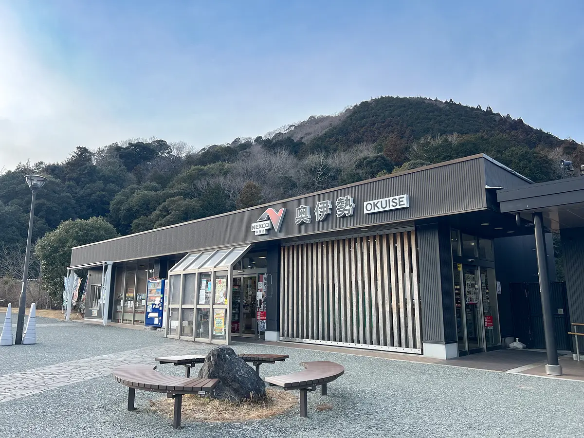 奥伊勢PA上りの外観