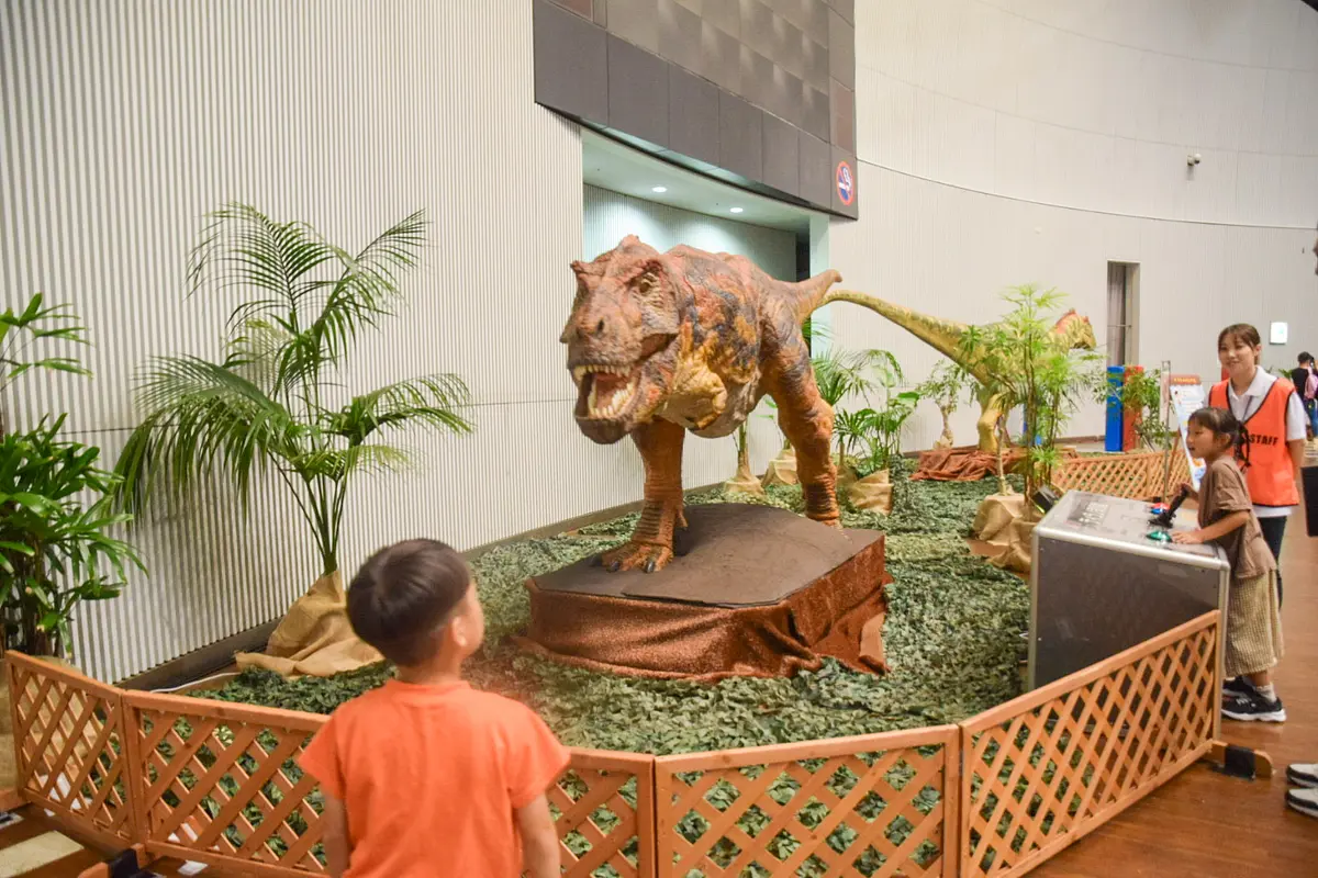 ティラノサウルス