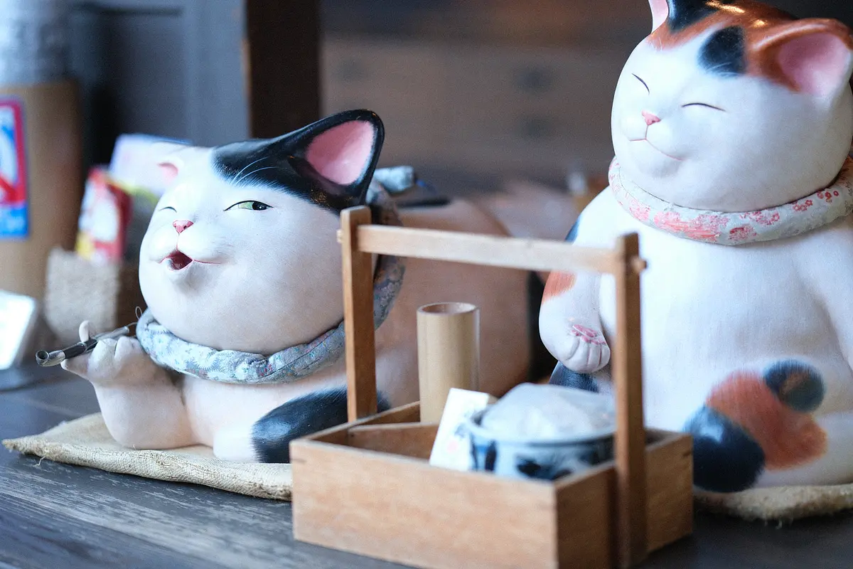 キセル男・お三毛さん