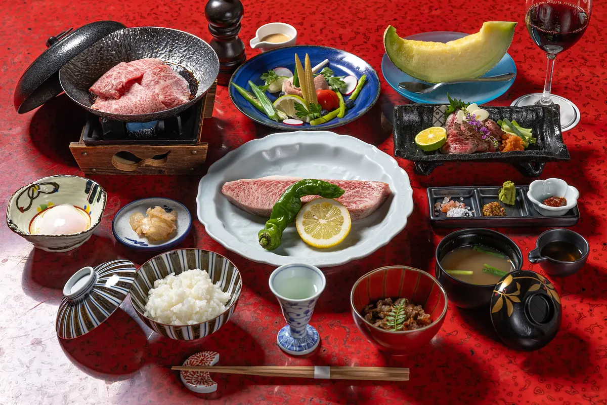 割烹旅館八千代の料理