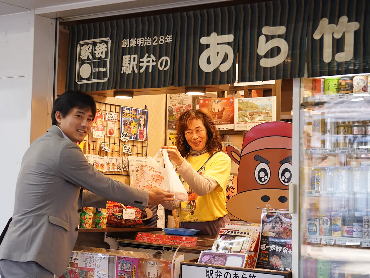 駅弁屋「あら竹」の松阪駅構内の売店