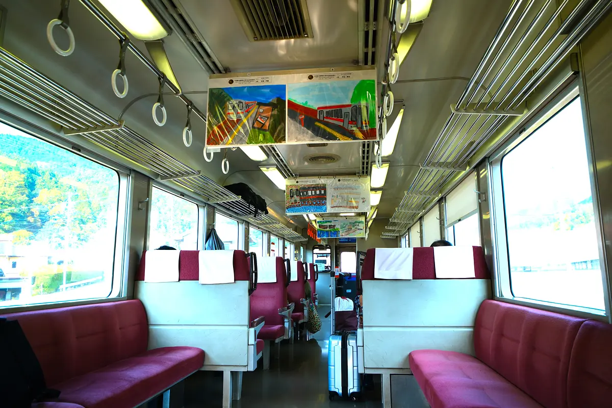 名松線の車内