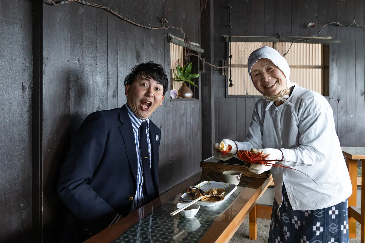 伊勢海老に驚く寺家さん