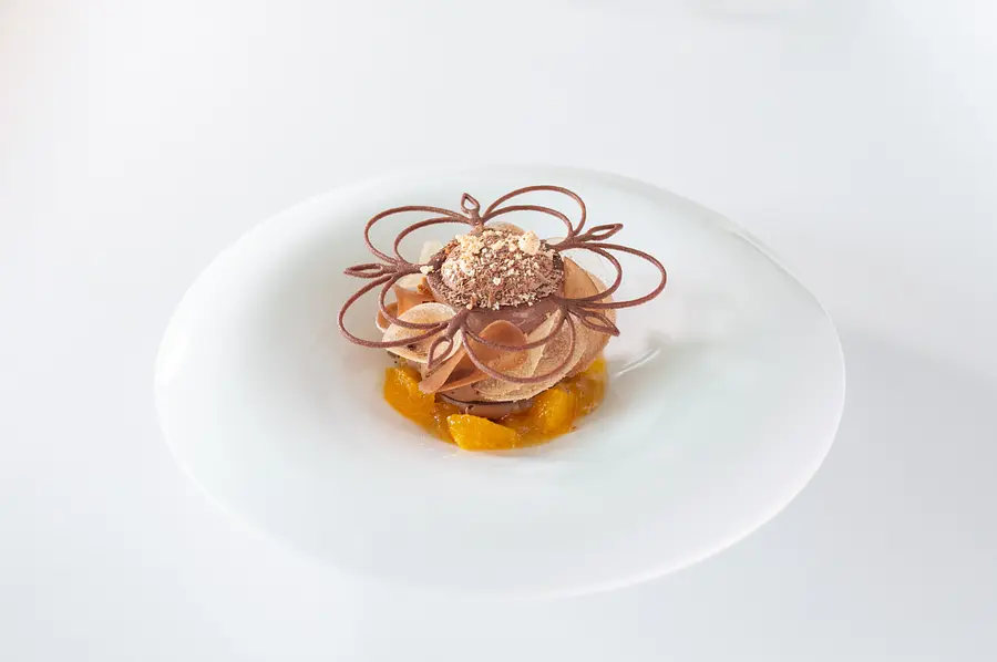 世界を征したパティシエのバレンタイン限定デザートを三重の複合温泉リゾートで愉しむ。