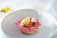 世界を征したパティシエのクリスマス限定デザートを三重の複合温泉リゾートで愉しむ。