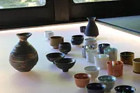津・四天王寺で「歴史・器・食・空間」を体験する特別展示「味わう陶芸展」