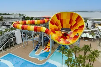 夏だ！ジャンボ海水プールへ