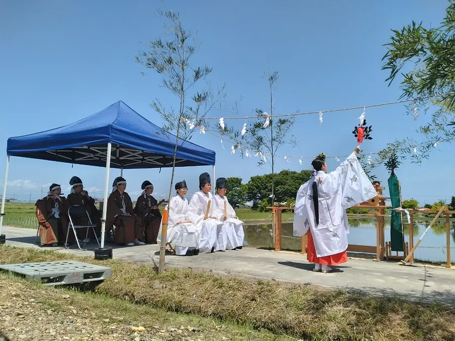 日本酒「神都の祈り」御田植祭 〜酒米田植え体験〜