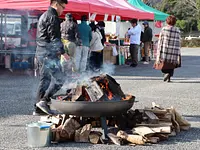 やさいフェスタ蚤の市広場の様子