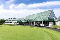 三重白山ゴルフコースクラブハウス外観