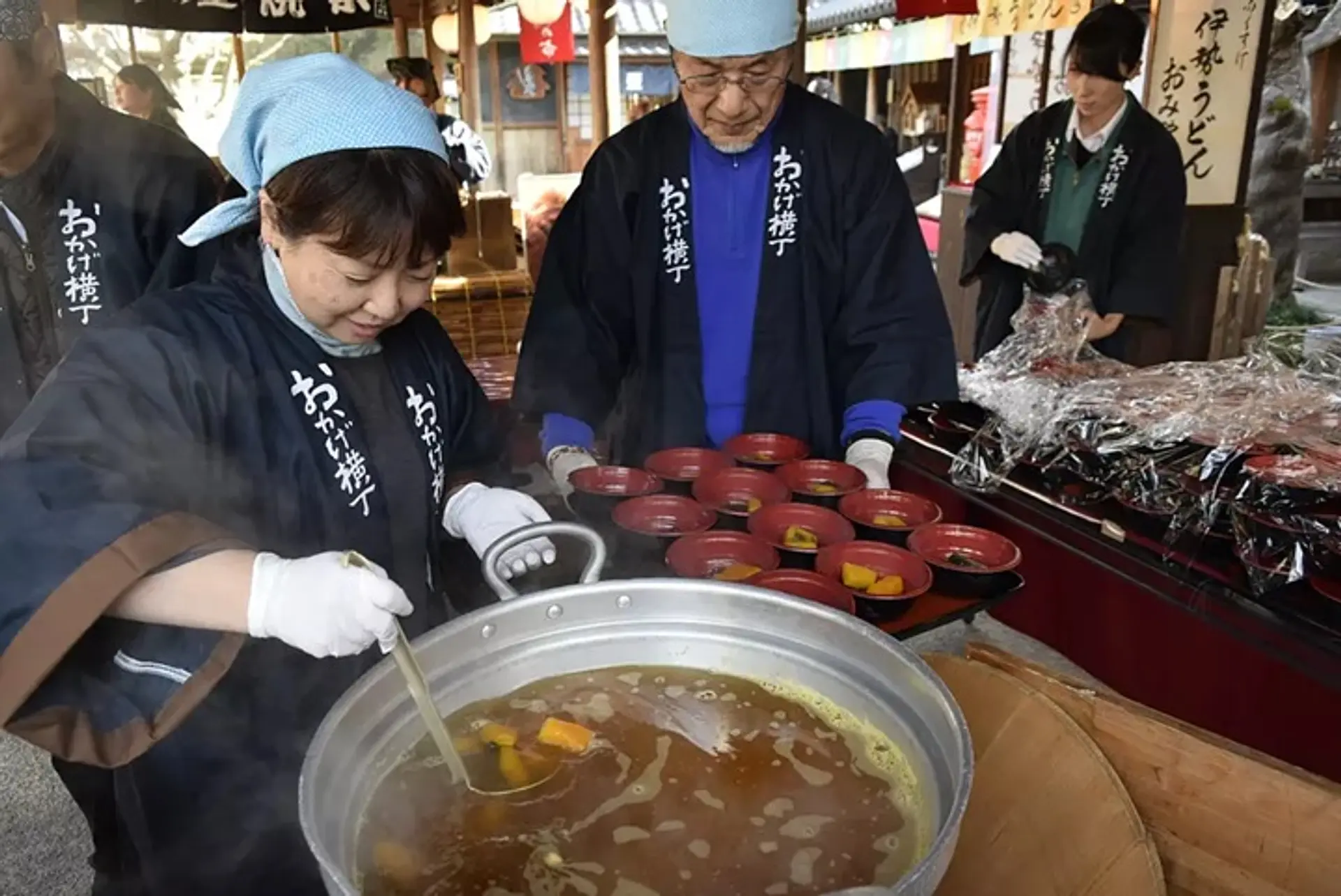おかげ横丁 歳の市