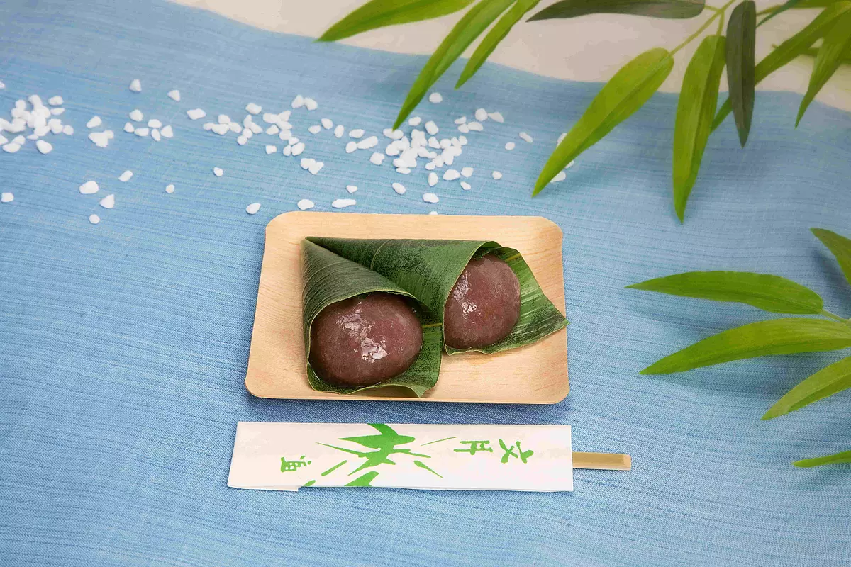 【45年の歴史で初！】赤福の7月の朔日餅「竹流し」が「笹わらび餅」へ変更！商品の説明や購入方法などをお知らせします！【2023年】 | 観光 ...