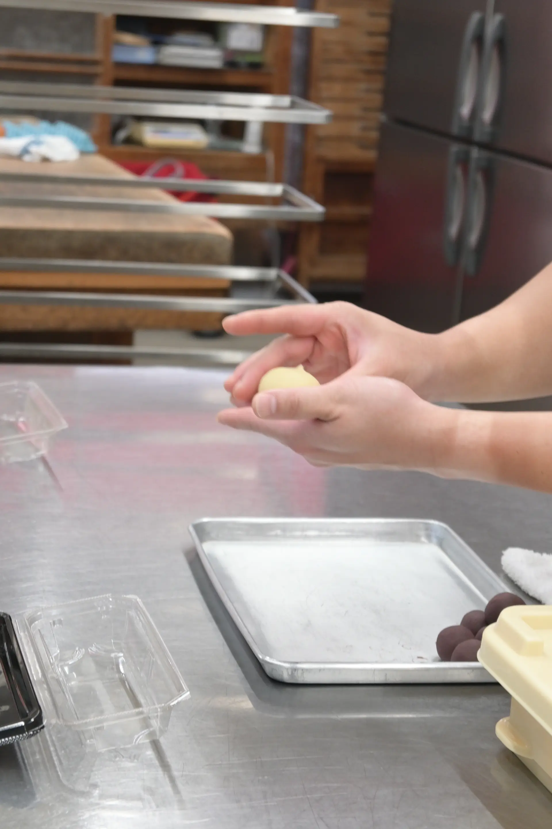 栗の形に成型します