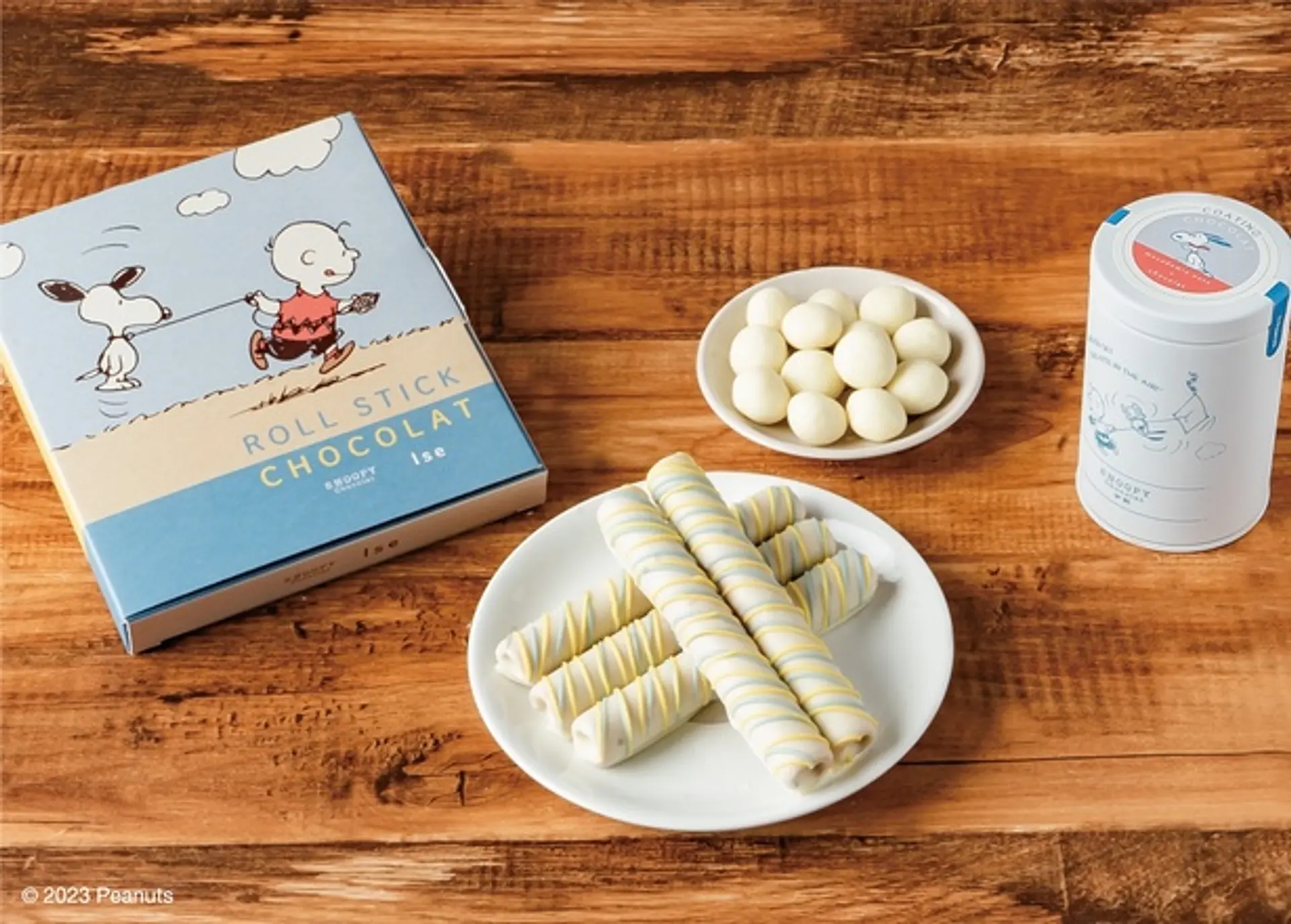 「コーティングチョコレート/マカダミアナッツ」(1188円)、「ロールスティックショコラ/ホワイトチョコ」(1296円)