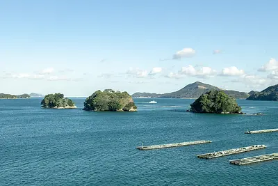 雄大な鳥羽湾を望む、伊勢志摩観光の中継地