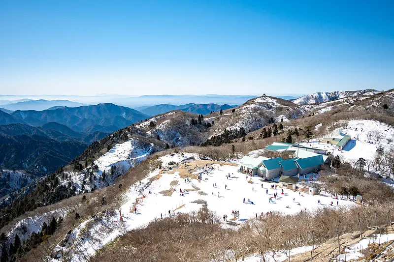 gozaisho snow park