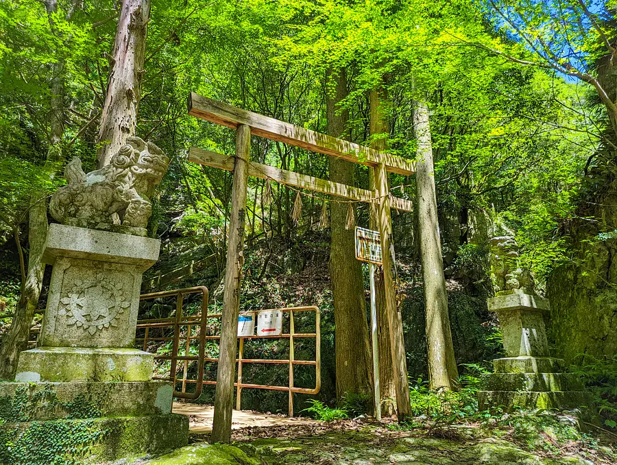东宫神社（toguu）不动瀑布