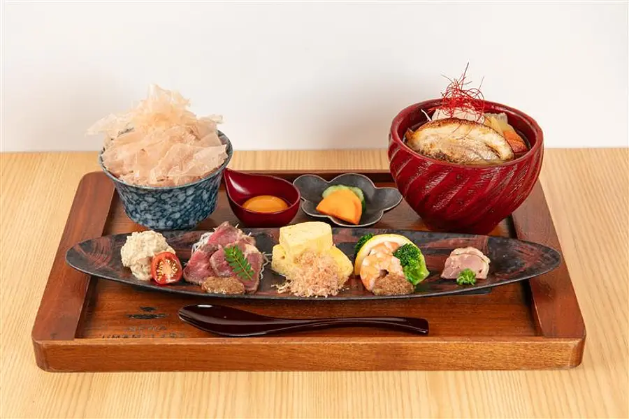 削節本舗 伊勢和（VISON）