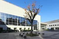 四日市市文化会館