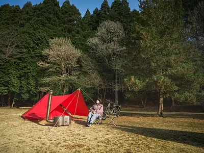 森や渓流に山。亀山の自然美溢れる「かぶとの森テラス」「石水渓キャンプ場」でキャンプ、「野登山」でトレッキングを体験
