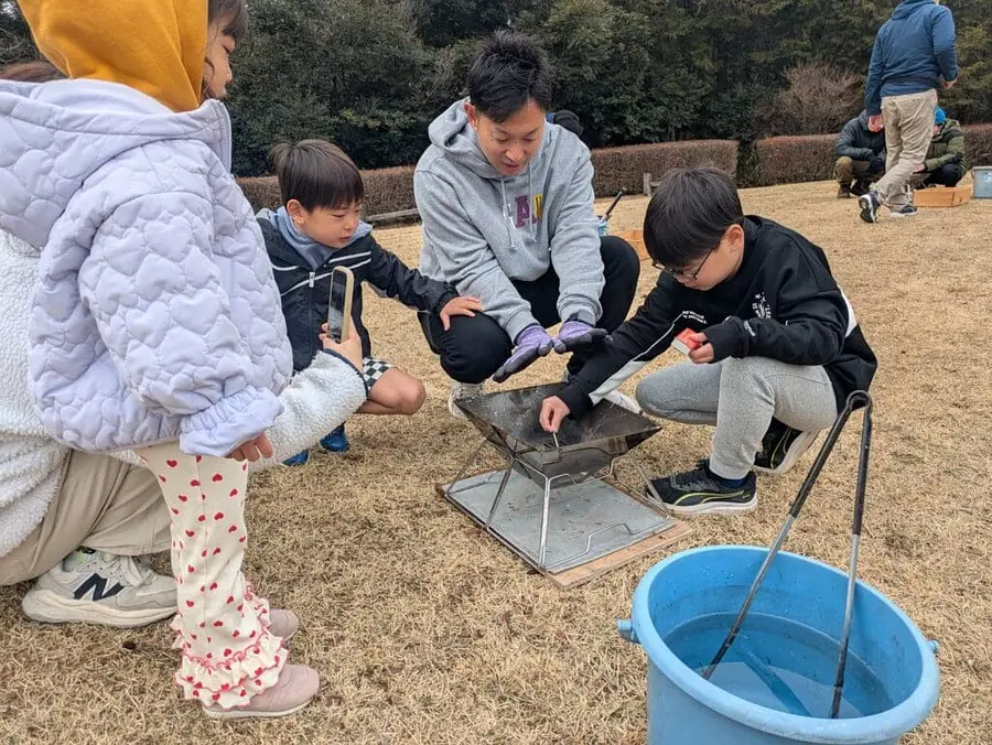焚き火でパン作り