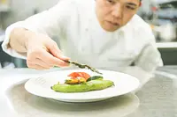 【ディナーグレードアップ】 料理長厳選、季節のフレンチコースを堪能