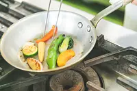 【ディナーグレードアップ】 料理長厳選、季節のフレンチコースを堪能