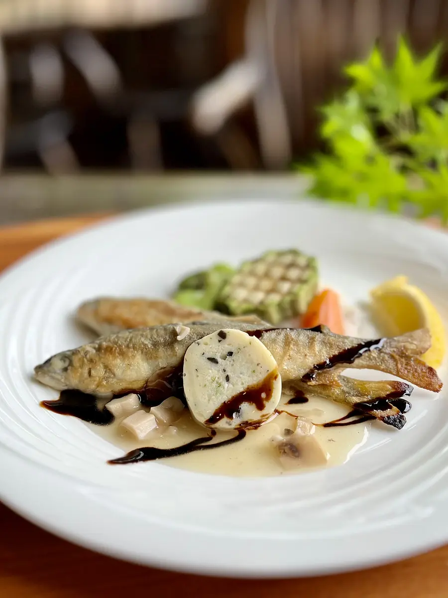 大台町産鮎のムニエル