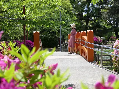 【GW】桑名で初夏の花めぐり！つつじ・ネモフィラ・春バラを巡るモデルコース