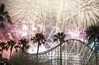 長島温泉 開業60周年 「花火大競演」（遊園地・ナガシマスパーランド）