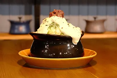 四日市ファクトリーカフェのかき氷パフェ（1）