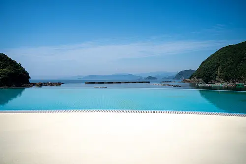 Piscine et plage de Jonohama