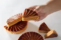 【コンフィチュール アッシュ】新年を祝うフランス菓子「ガレット・デ・ロワ」ご予約承り中