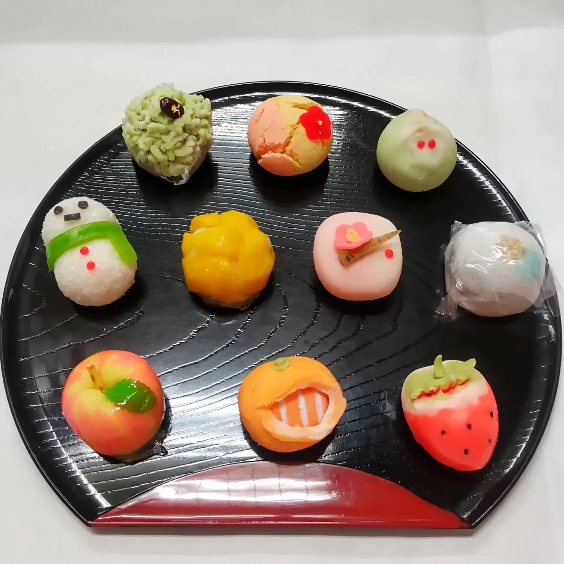 可愛いお正月の上生菓子