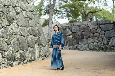俳優・松田昇大さんと歩く松阪｜松阪もめんの着物で城下町散策＆松阪牛懐石の大人旅モデルコース