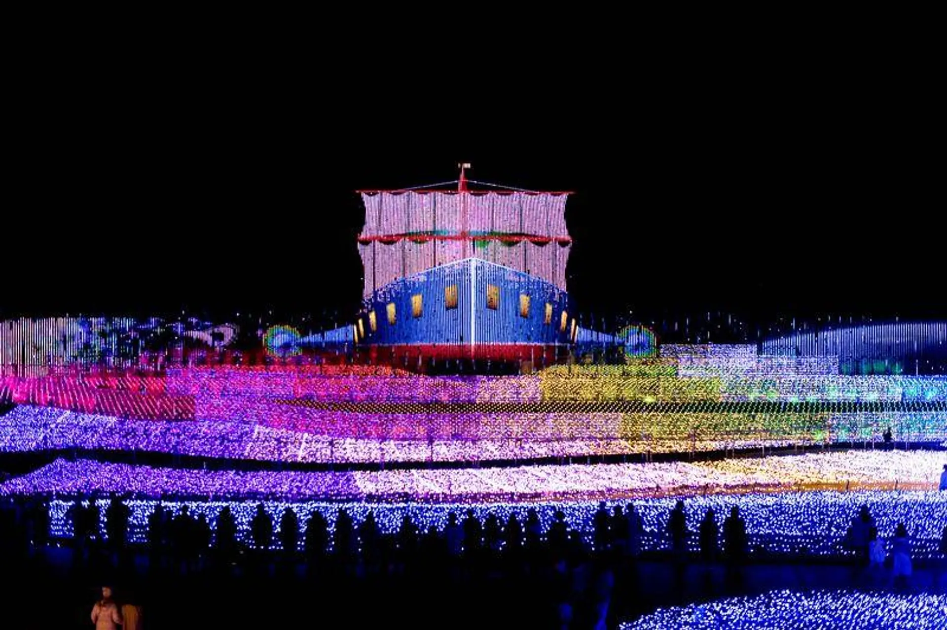 国内最大級！なばなの里 イルミネーション