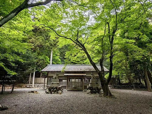 팔주 신사(고와우라)