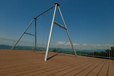 たちばな展望台の天空のブランコ（1）