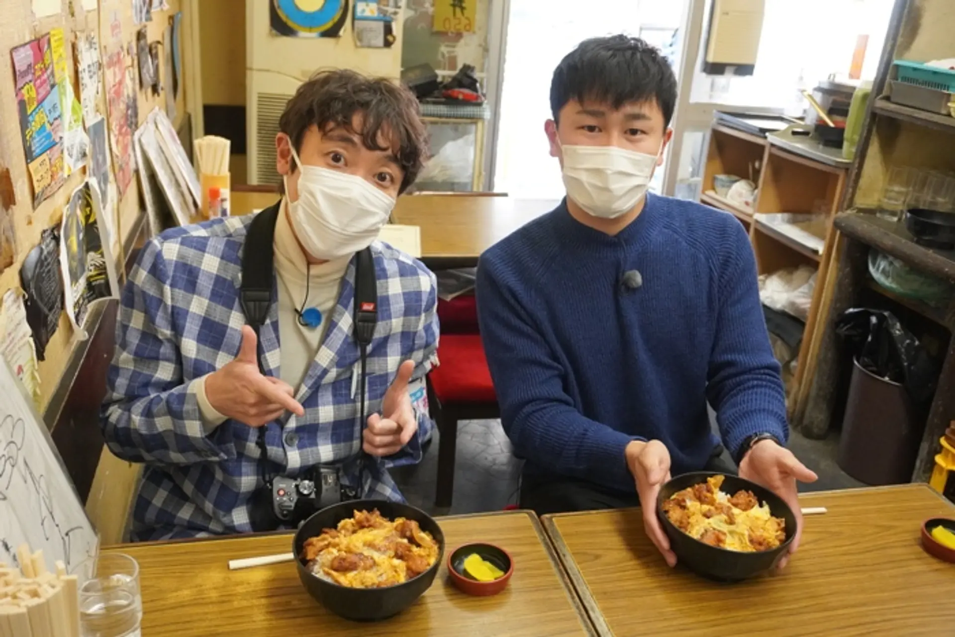 よしお兄さん（左）とケンチェラーラ（右）