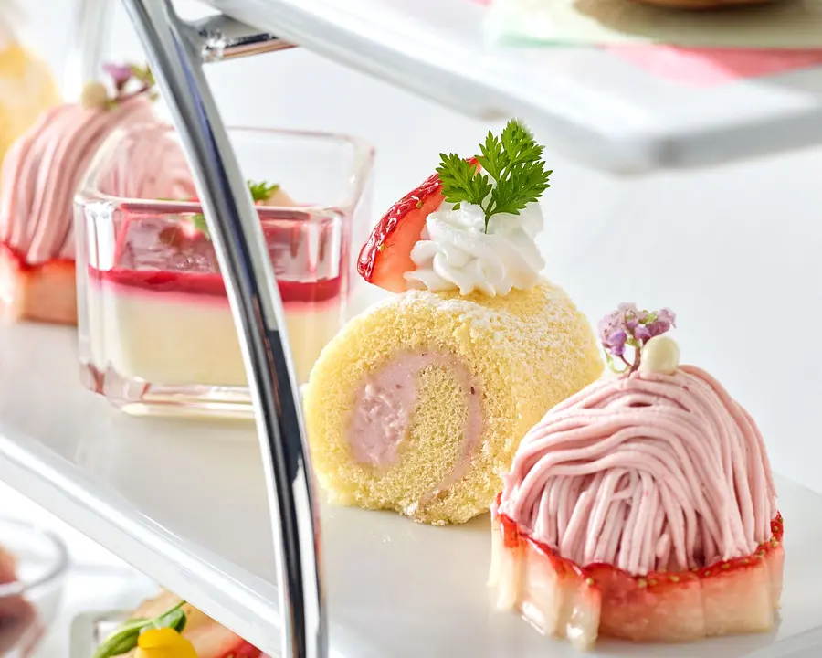 【都リゾート 志摩 ベイサイドテラス】 和洋のいちごのアフタヌーンティー2026