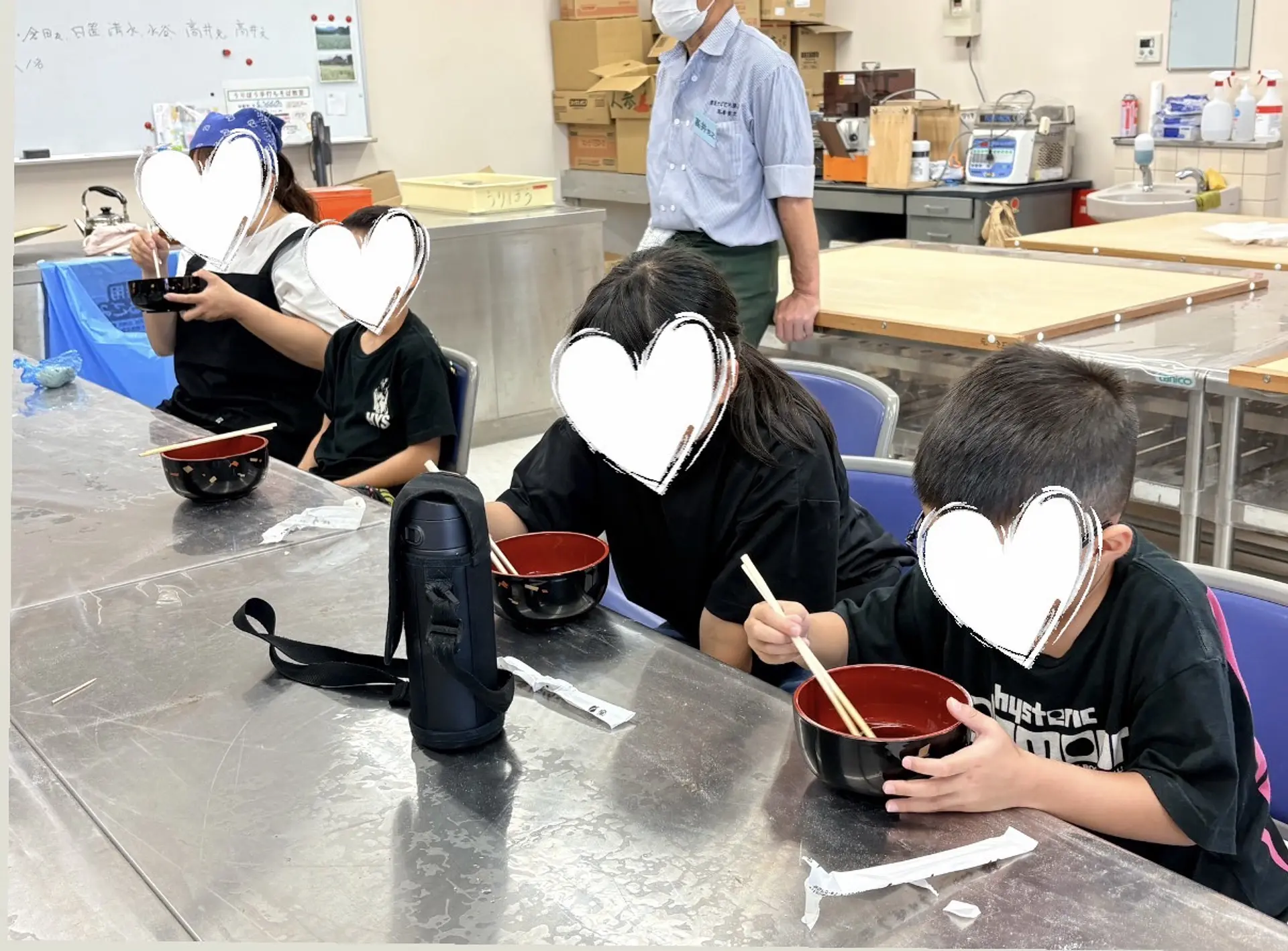 みんな自分が打ったそばに舌鼓