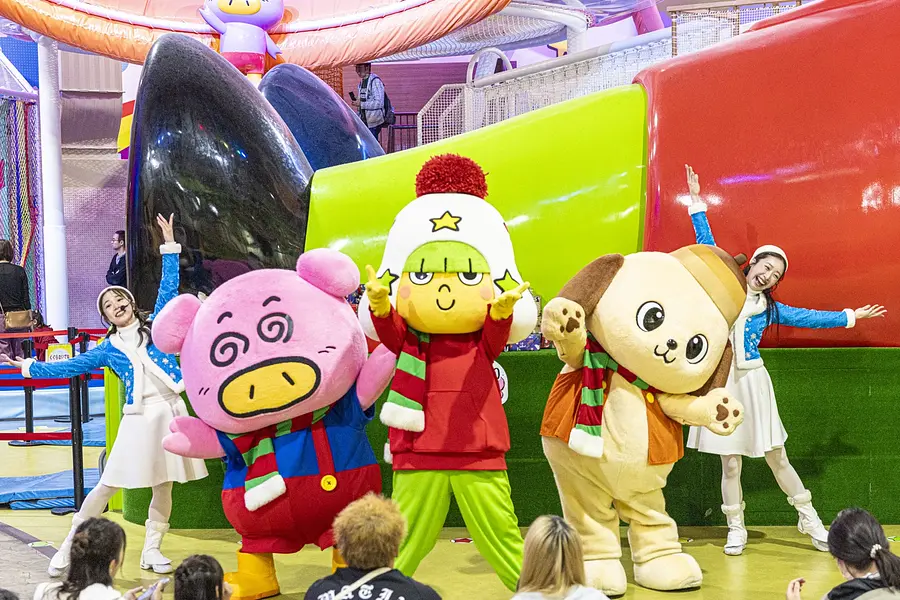 キャラクターショー「ハッピータウンクリスマス」