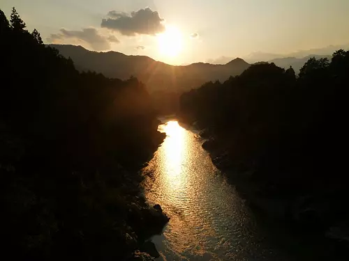 ☆ สำรวจแม่น้ำมิยากาวะที่ใสที่สุดในญี่ปุ่น หุบเขายามาโตะ และโอซุกิดานิ!