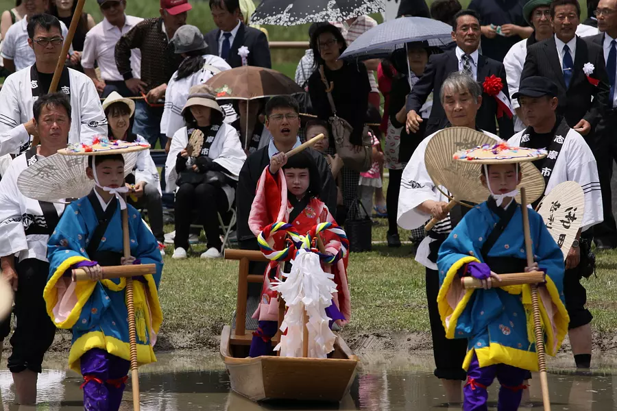 Ceremonia de plantación de arroz Izawanomiya [Ise Jingu Izawanomiya]