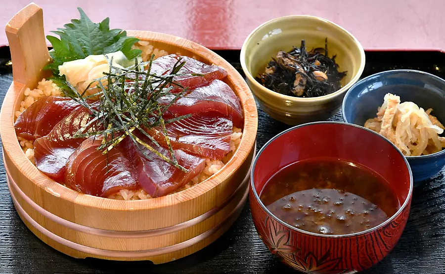 Taste of Ise women Sushihisa