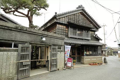 Salón de comerciantes de Ise Kawasaki