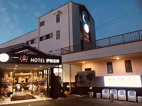 An inn with a spectacular view facing Ago Bay